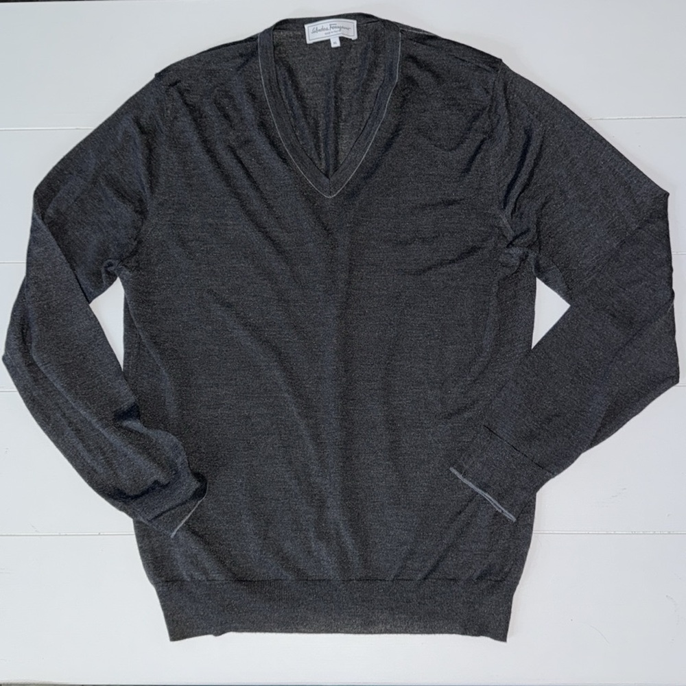 Ferragamo men’s light weight sweater